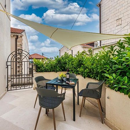 Silent Sunny Arc Apartment Дубровник Екстериор снимка