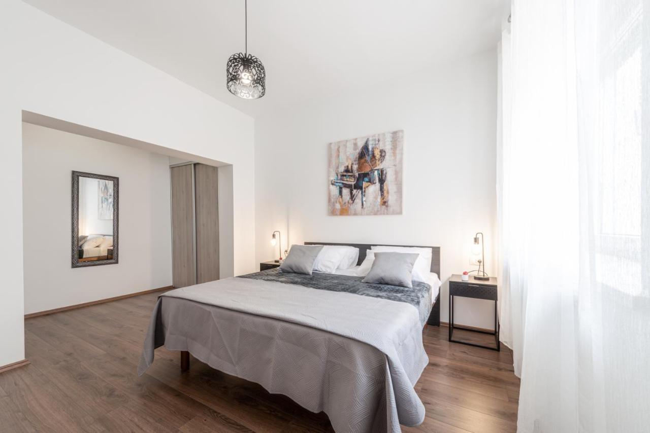 Silent Sunny Arc Apartment Дубровник Екстериор снимка