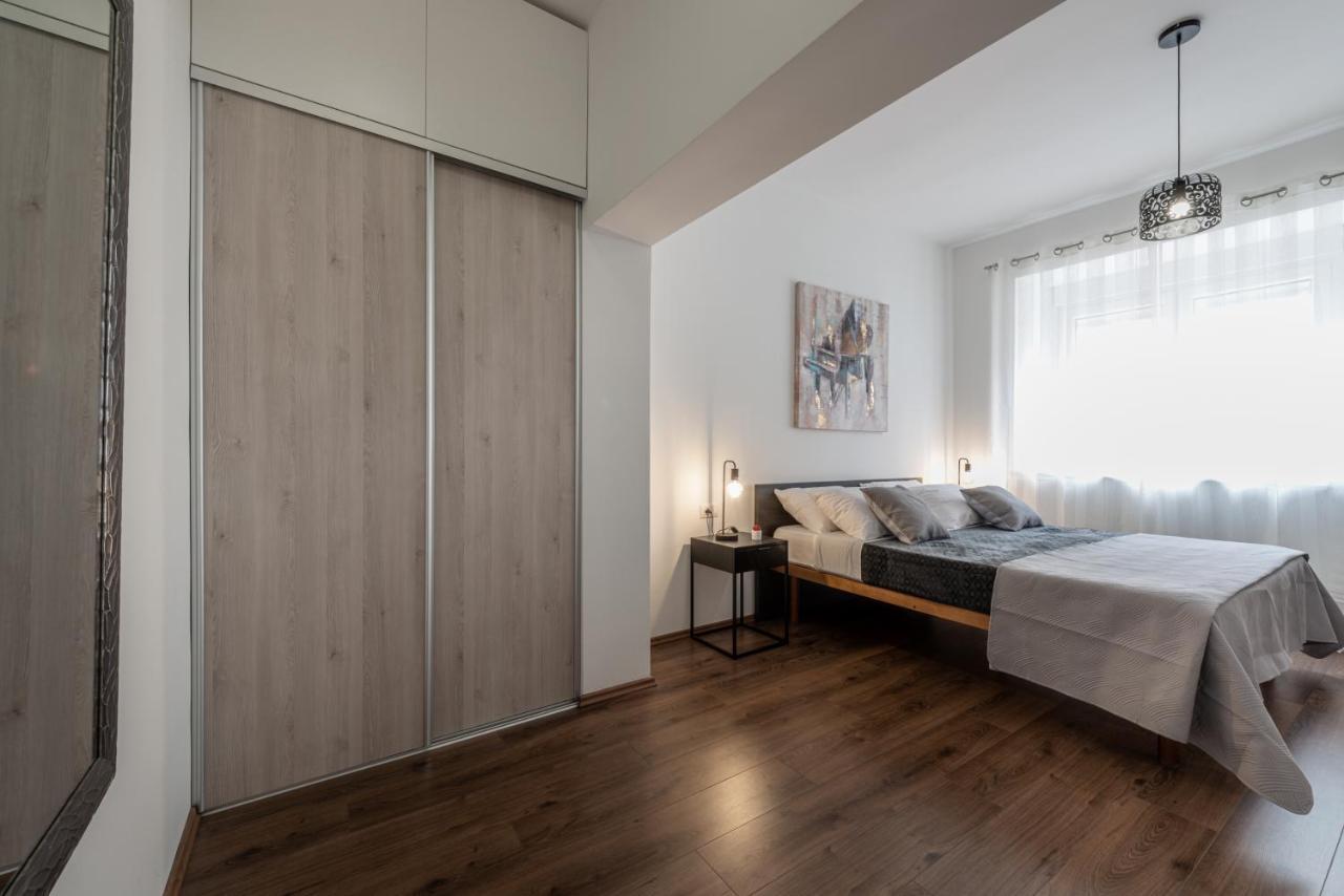 Silent Sunny Arc Apartment Дубровник Екстериор снимка