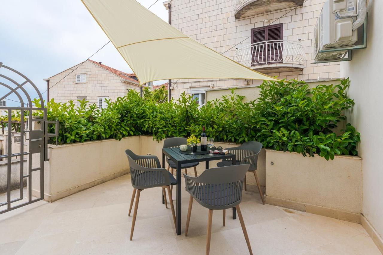 Silent Sunny Arc Apartment Дубровник Екстериор снимка